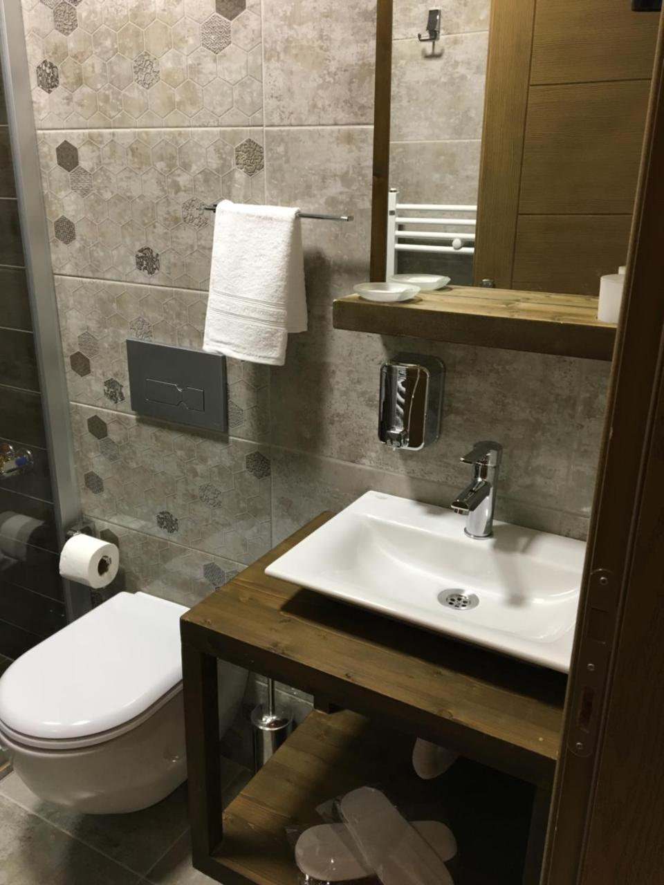 Itimat Otel 乌尔拉 外观 照片